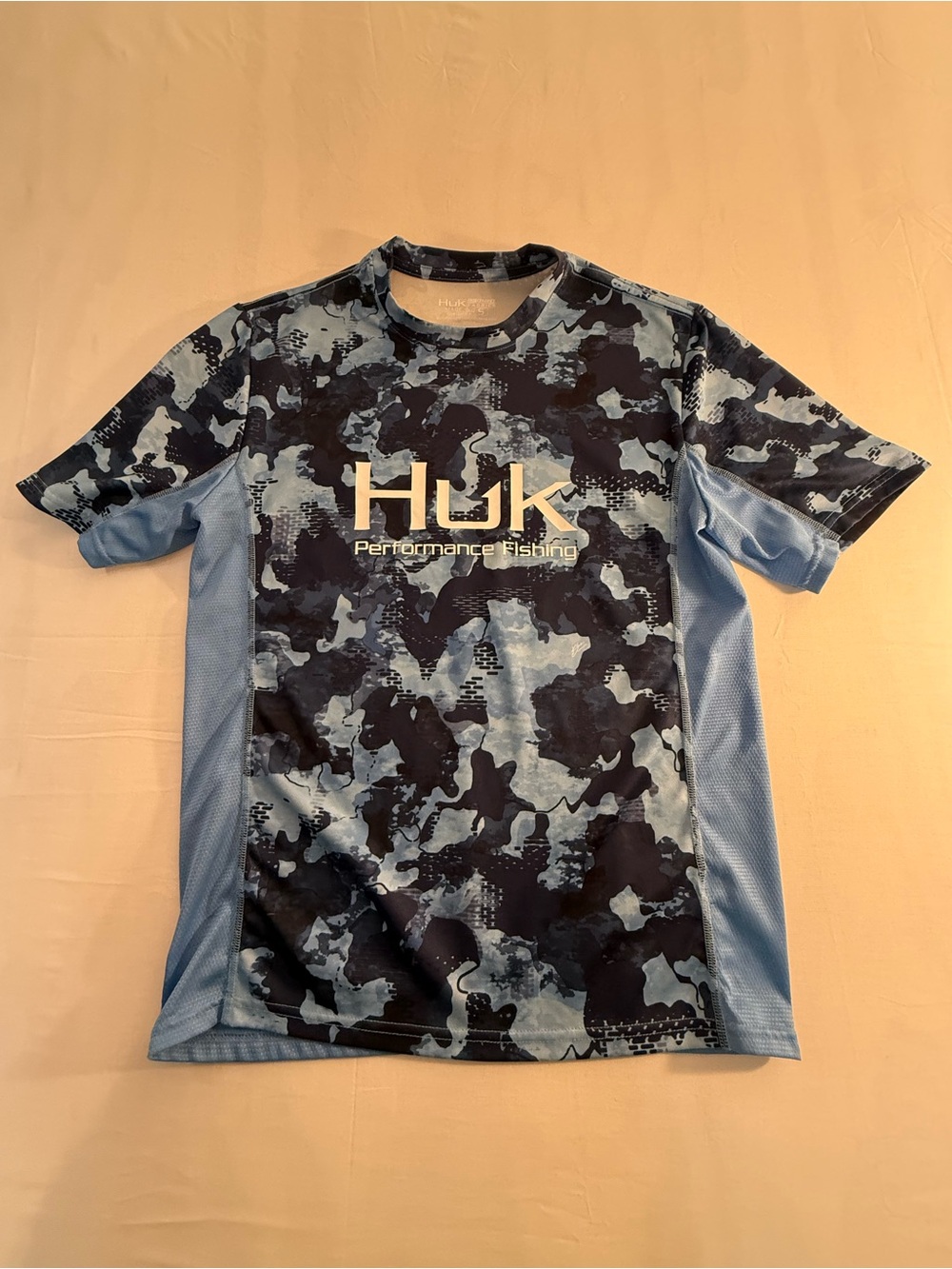 Huk Men’s Blue Camo Short Sleeve Performance Tee
